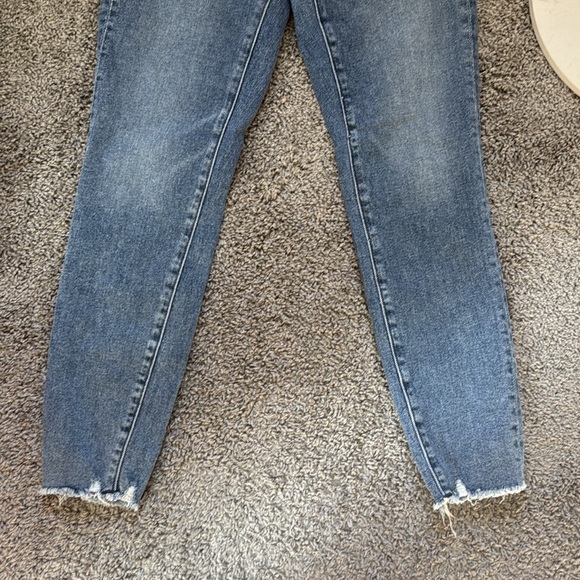 Loft Blue Skinny ankle Jeans with curvy High-Rise Waist and Frayed Hem - Picture 6 of 7